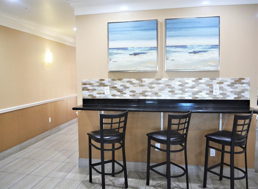 Super 8 By Wyndham Galveston Hotel Exterior foto